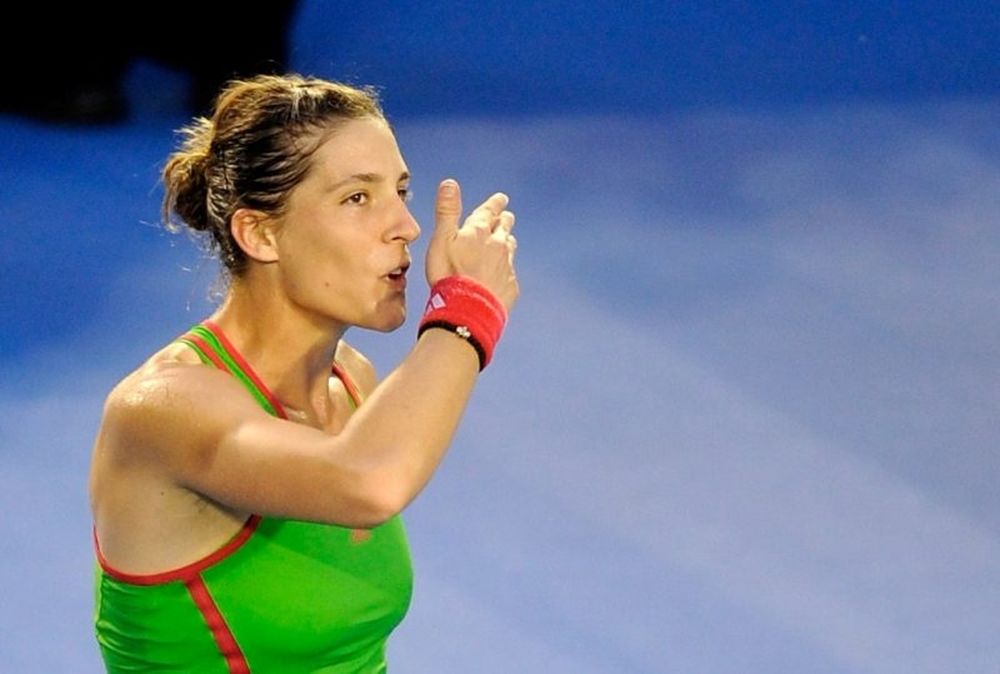 Εκτός η Σαράποβα