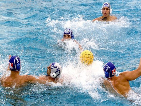 Νίκες για Περιστέρι και Ηλυσιακό 