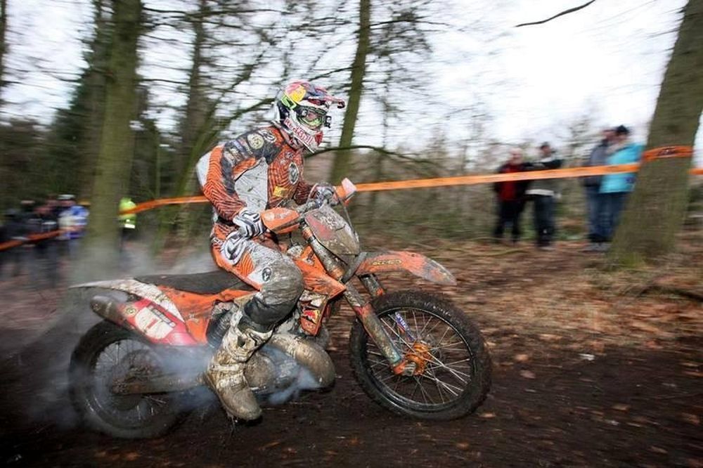 Με νίκες ξεκινά τη χρονιά ο Ντέιβιντ Νάιτ