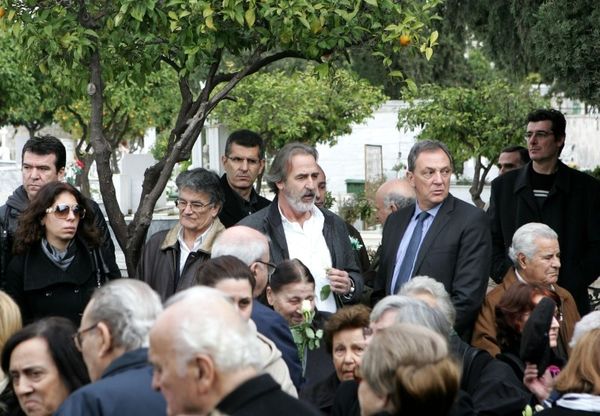 Το τελευταίο «αντίο» στον Κολοβό