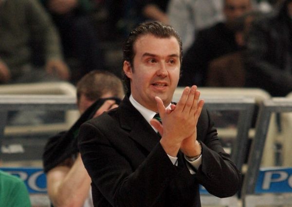 Το βάρος στην άμυνα η Σιένα