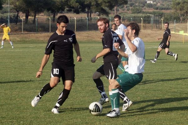 «Αγκαλιά» με Νάκα ο Τύρναβος