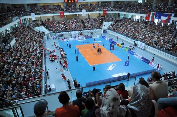 Σε Κόσιτσε και Κωνσταντινούπολη