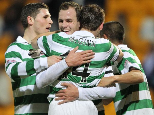 Συνέχισε με νίκες το «Old Firm»