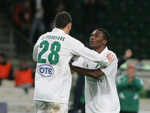 Δεν παραχωρεί κανέναν