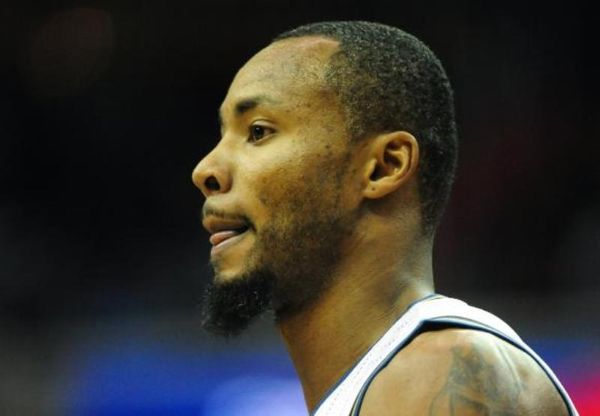 Στο «σφυρί» ο Λιούις