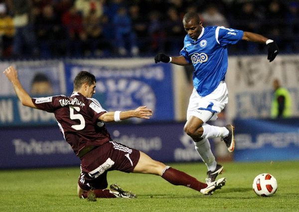 Κλινήρεις ακόμα Ταυλαρίδης και Μελίσσης