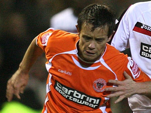 Για μπάλα στην… Ινδονησία!