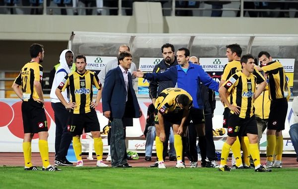 Με απουσίες στην Αθήνα