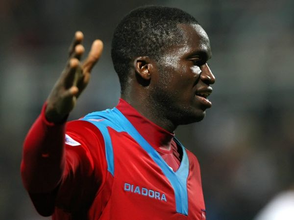 Με ένεση ο Όμο