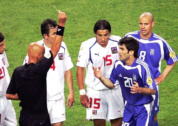 Έλαμψαν διά της απουσίας τους