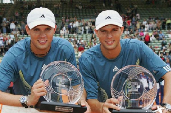 Οι Μπράιν τον τίτλο