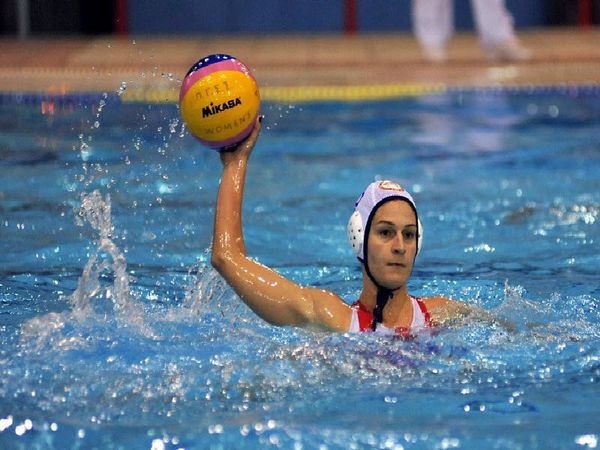 Νίκη και για τις «ερυθρόλευκες» 11-4