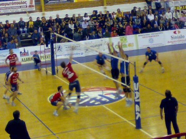 Επίθεση Φοίνικα σε ΚΕΔ