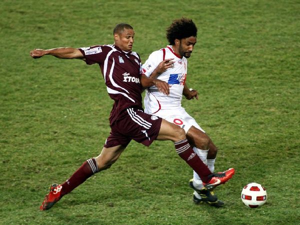 Πυρ και μανία με Ελευθερίου στην Λάρισα