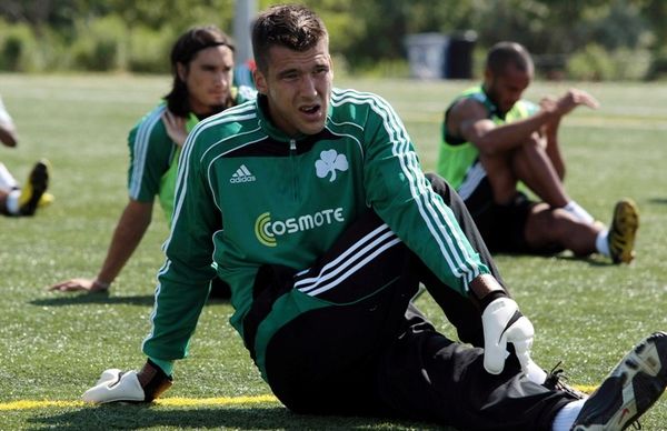 Στον Πανσερραϊκό ο Φερνάντεζ