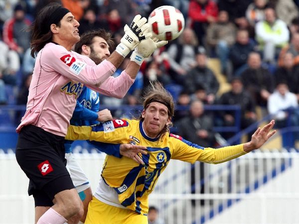 «Στόχος μας είναι η παραμονή»