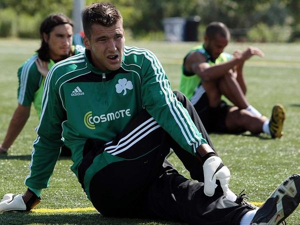 Φερνάντεζ φεύγει, Καπίνος έρχεται