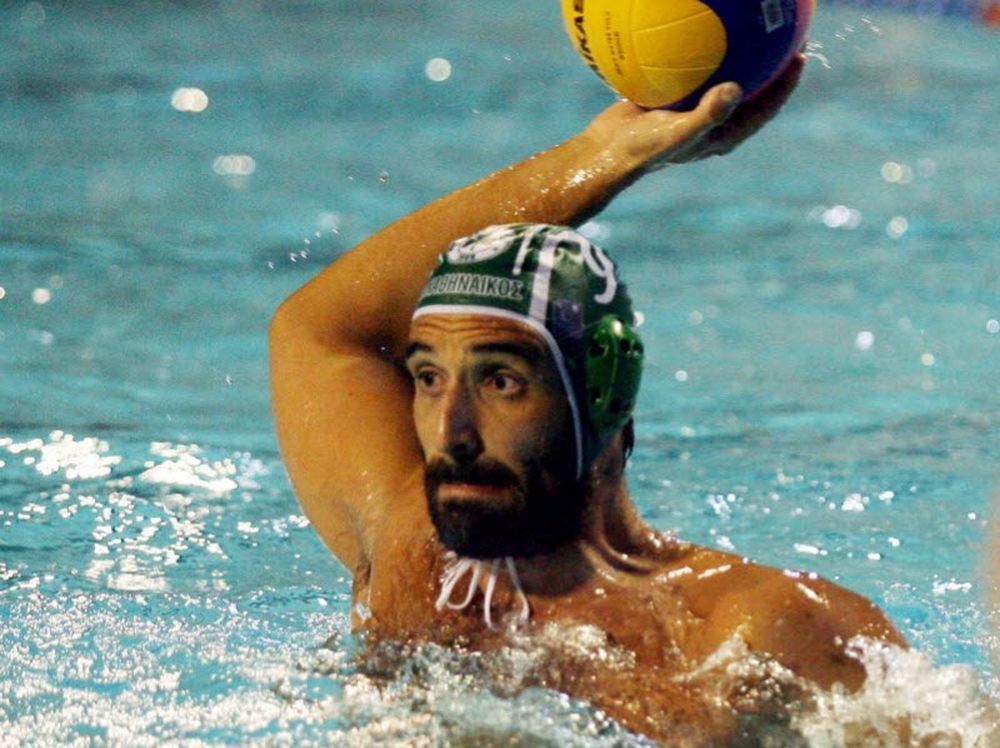 Προηγείται ο Αφρουδάκης