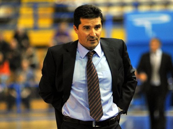 Και τώρα πλέι οφ