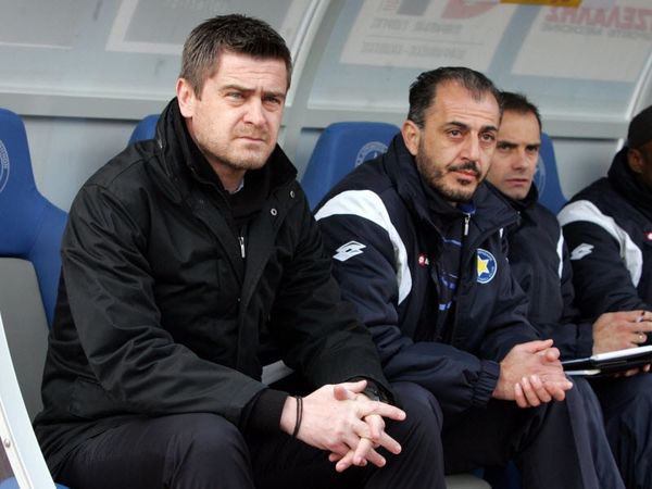 «Να υπερβάλλουμε εαυτούς»