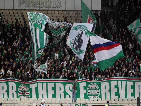 Καμιά φορά περνάει η μικρή ομάδα