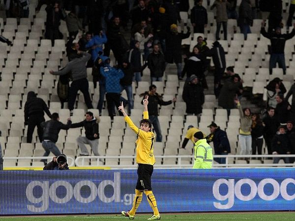 Άφωνοι με τον κόσμο οι… νέοι