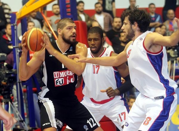 Στον «αέρα» ο Λάζος