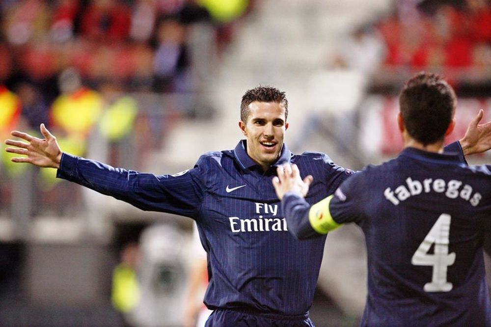 Συγκέντρωση ζήτησε ο Φαν Πέρσι