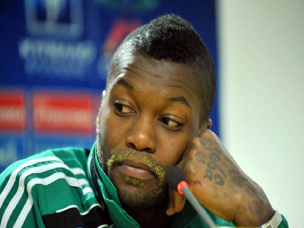 Έχω μια απάντηση, ερώτηση κανείς;