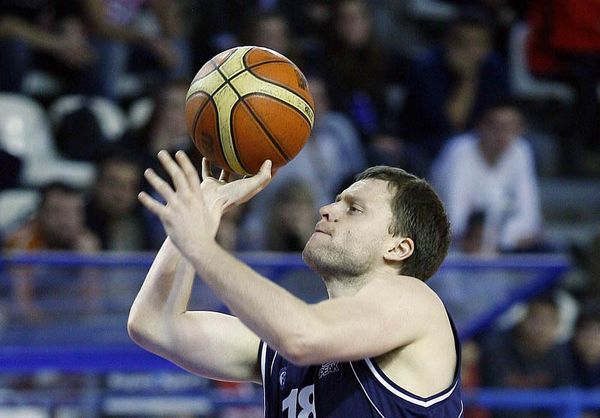 «Ντρέπομαι ως μπασκετμπολίστας»