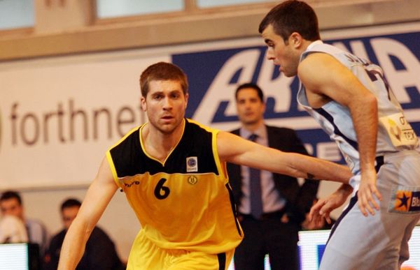 Δεν πείθει...