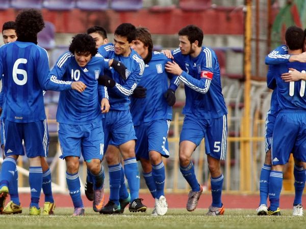 «Αιώνια» η... μισή Εθνική Νέων