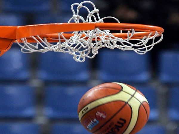 Επικοινωνία με Τσαγκρώνη