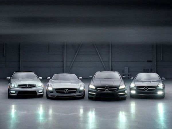 H Mercedes στο Super Bowl