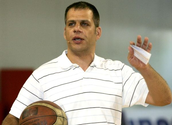 Κοντά σε Παπαχατζή