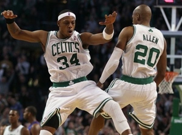 Λάμψη αστέρων στα τρίποντα