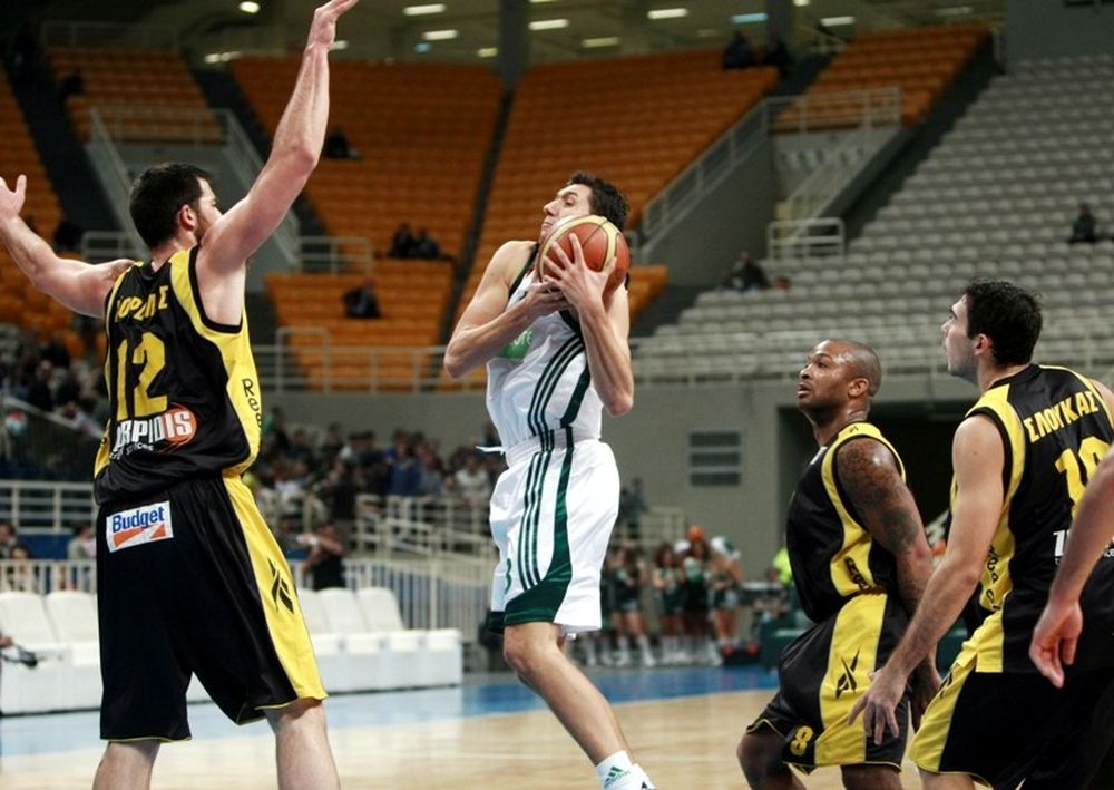 Σφραγίζουν τα «εισιτήρια»