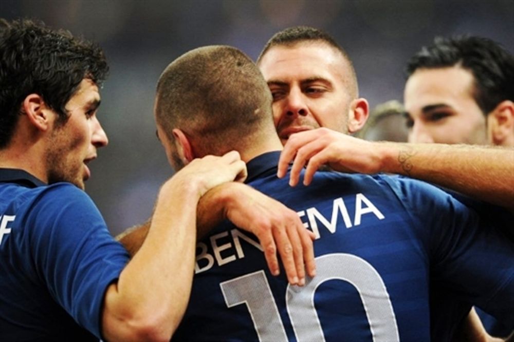 Μπενζε-γκολ! (video)