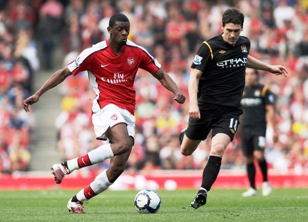 Τάσεις φυγής από Ντιαμπί