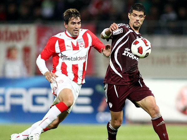 Σε «βυσσινί» φόντο (vid)