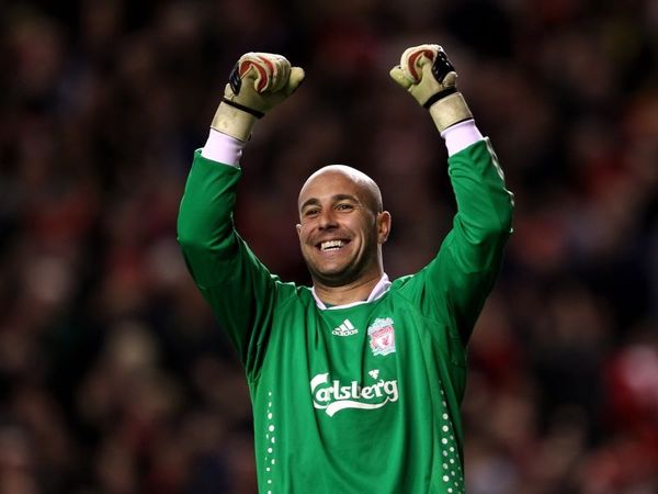 Δεν το κουνάει ο Ρέινα