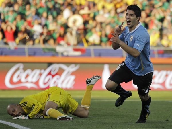 «Η Γκάνα μισεί τον Σουάρεζ!»