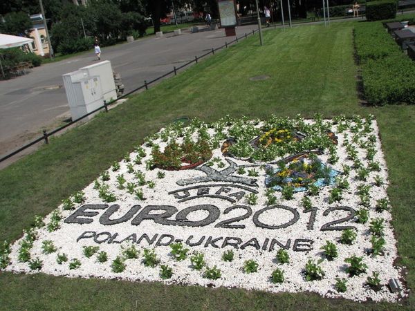 Ύποπτα φιλικά 