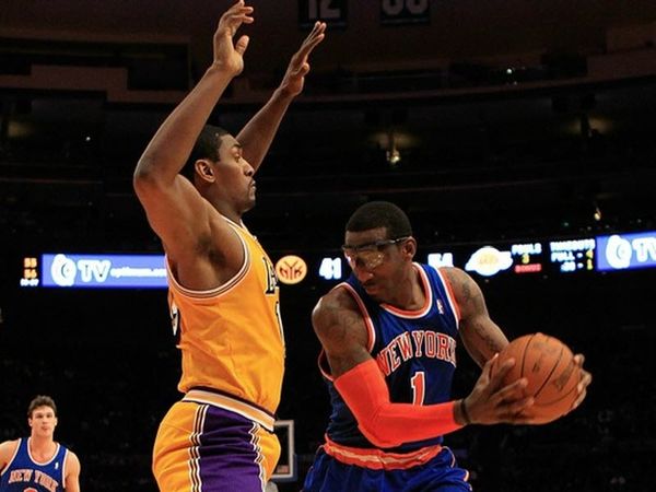 Εύκολα οι Λέικερς