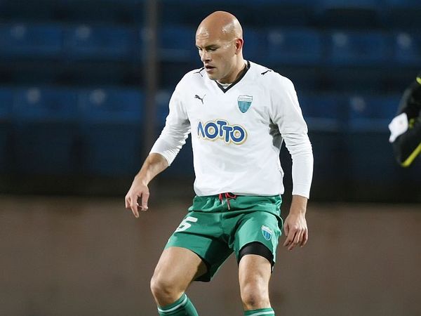 Εκτός οι Τάσιτς και Σωτήρχος