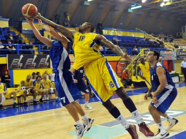 Ξεκίνημα με το αριστερό 