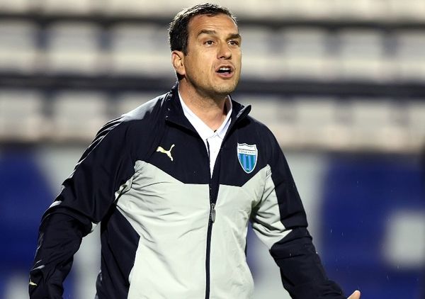 Βούζας: «Όπλο μας τα στημένα»