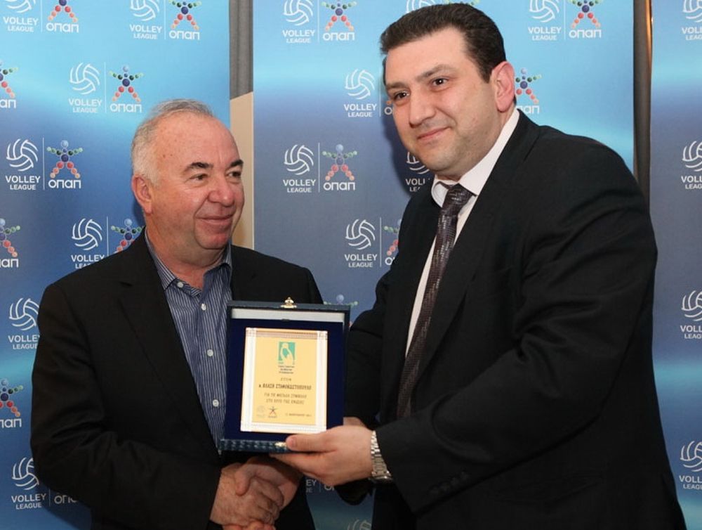 Απών ο Μαρινάκης, παρών ο Βλάσης