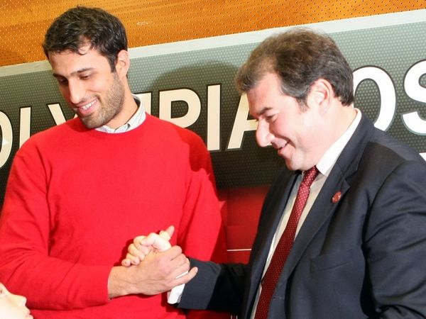 Παίκτες απλήρωτοι, ομάδες για τίτλο 